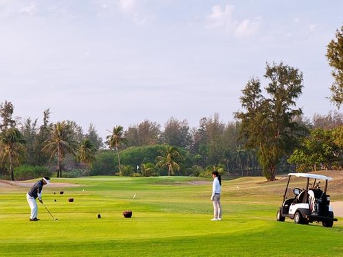 Chuyển đổi sân Golf Phan Thiết thành khu đô thị gặp khó