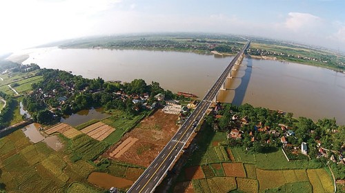 Hà Nội đồng ý chủ trương nghiên cứu lập quy hoạch dọc hai bên sông Hồng