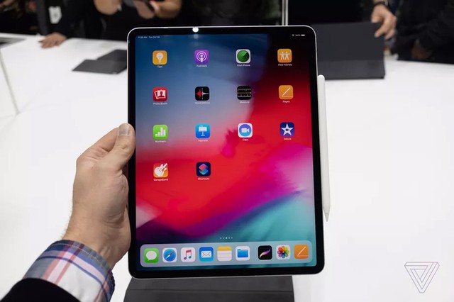 Ảnh thực tế iPad Pro 2018 viền siêu mỏng ảnh 1