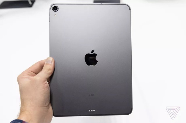 Ảnh thực tế iPad Pro 2018 viền siêu mỏng ảnh 4