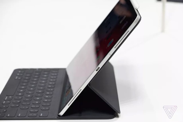 Ảnh thực tế iPad Pro 2018 viền siêu mỏng ảnh 6