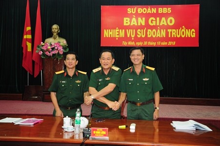 Bổ nhiệm Tư lệnh Bộ Tư lệnh TPHCM, Sư đoàn trưởng Sư đoàn 5 ảnh 1