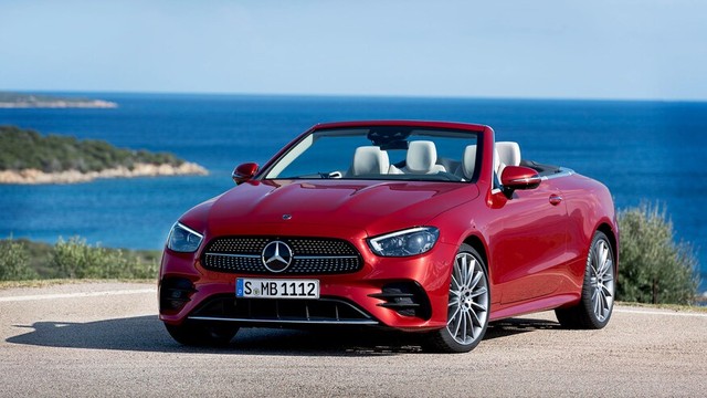 Mercedes-Benz E-Class 2021 Coupe và Cabrio ra mắt với phong cách thời trang sành điệu, bóng bẩy ảnh 9