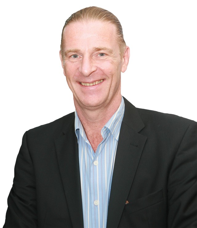 Chủ tịch Dragon Capital, ông Dominic Scriven: Còn nhiều điểm tựa để vượt qua thách thức ảnh 1