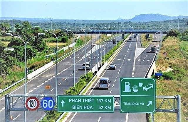 Cấp thiết chuyển đổi hình thức đầu tư 8 dự án PPP cao tốc Bắc - Nam ảnh 1