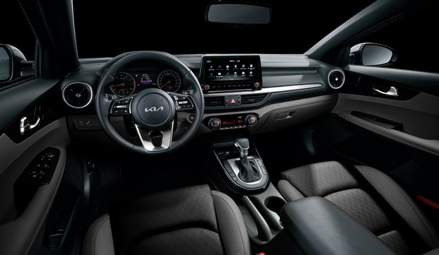 KIA K3 Premium có chức năng sưởi, làm mát ghế ngồi ở hàng trên ảnh 1