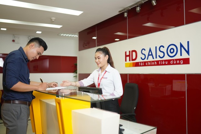 HD SAISON tiếp tục được vinh danh Top 500 Doanh nghiệp lớn nhất Việt Nam ảnh 1