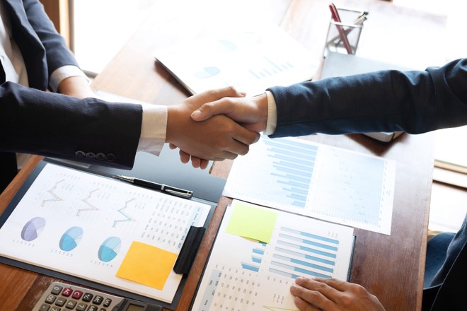 M&A, nhìn từ câu chuyện Thỏ và Rùa ảnh 1