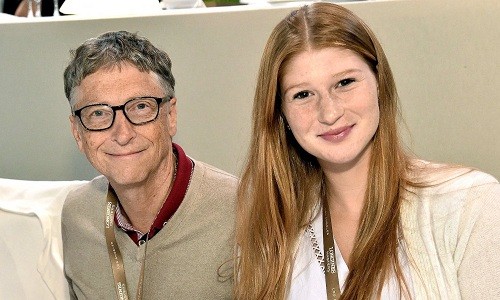 Bill Gates chụp cùng con gái Jennifer, sinh viên Đại học Stanford.