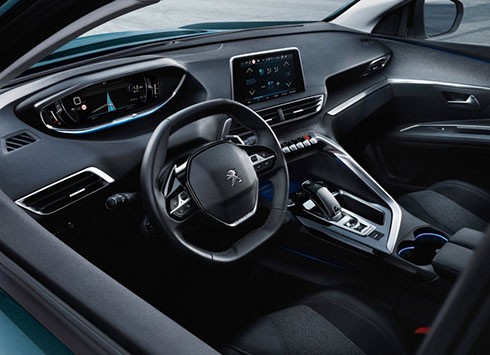 Peugeot 5008 giá gần 1,5 tỷ - đối thủ mới của Toyota Fortuner tại Việt Nam ảnh 1