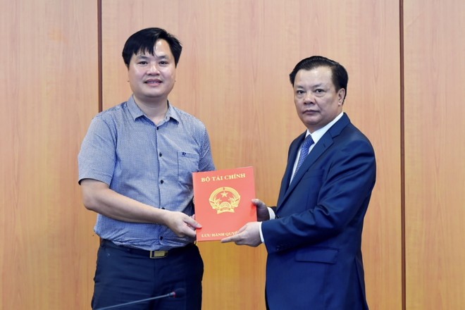 Bổ nhiệm nhân sự Bộ Tài chính, Tổng cục Hải quan ảnh 3