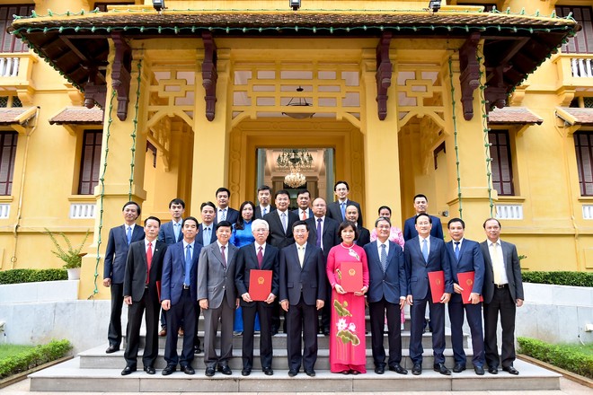 Trao Quyết định bổ nhiệm 6 Đại sứ nhiệm kỳ 2019-2022 ảnh 1