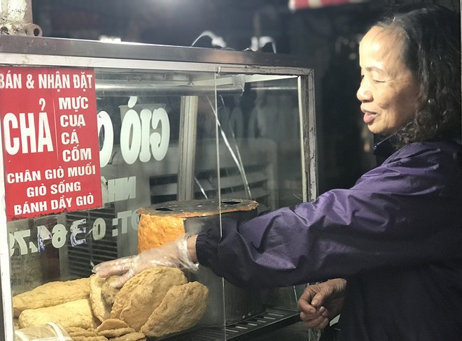 Giá thịt lợn tăng vọt kéo theo giò, chả lên mức giá cao chưa từng có ảnh 1