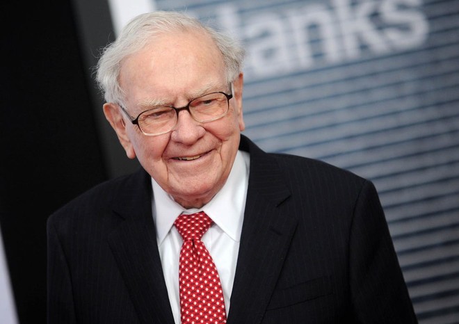 Warren Buffett lãi hơn 120 tỷ USD từ thương vụ đầu tư vào Apple - vtradetop.com