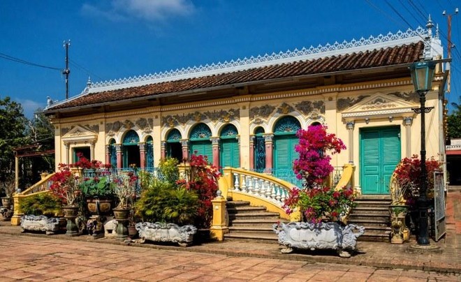 Vẻ quyến rũ của ngôi nhà cổ đẹp nhất xứ Tây Đô ảnh 2