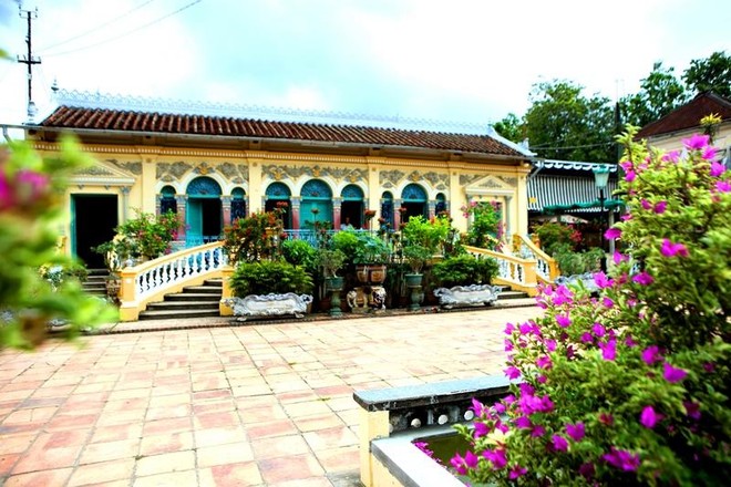 Vẻ quyến rũ của ngôi nhà cổ đẹp nhất xứ Tây Đô ảnh 4
