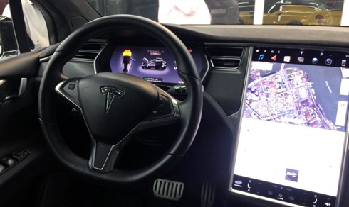 Tesla Model X - siêu xe điện của đại gia Sài Gòn ảnh 1