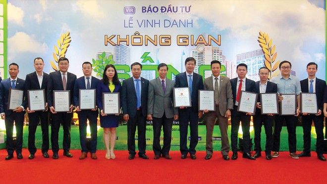Đồng hành cùng doanh nghiệp và nhà đầu tư, khích lệ tinh thần kinh doanh minh bạch, sáng tạo là những nỗ lực mà Báo Đầu tư luôn thực hiện trong các hoạt động truyền thông trên mặt báo cũng như tổ chức các chuyên đề, sự kiện hàng năm.