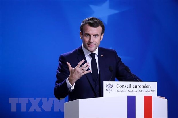 Tổng thống Pháp Emmanuel Macron phát biểu tại hội nghị ở Brussels, Bỉ, ngày 13/12. (Ảnh: THX/TTXVN)
