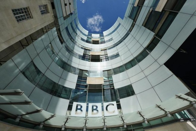 BBC bắt buộc phải cắt giảm nhân sự để tiết kiệm trong giai đoạn khó khăn vì đại dịch Covid-19.