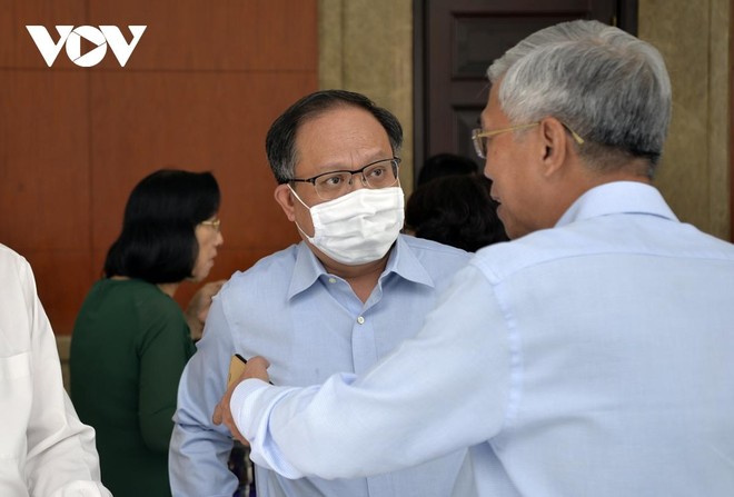 Ông Tất Thành Cang tại kỳ họp thứ 23 - HĐND TPHCM khoá 9 ngày 8/12.