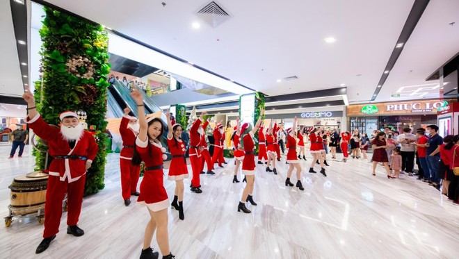 Người Sài Gòn có thêm điểm “check-in” mới trong mùa Giáng sinh, năm mới