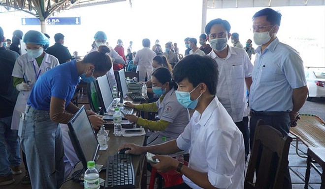 Tại chốt kiểm soát y tế tại địa bàn huyện Phú Lộc, tỉnh Thừa Thiên Huế.