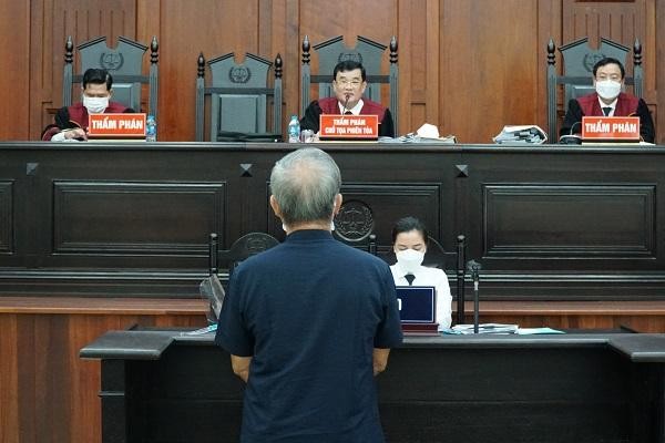 Ông Nguyễn Thành Tài, cựu Phó Chủ tịch UBND TP.HCM trả lời Hội đồng xét xử phúc thẩm.