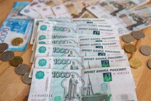 Đồng ruble của Nga tại thủ đô Moskva ngày 24/3. (Ảnh: THX/TTXVN)