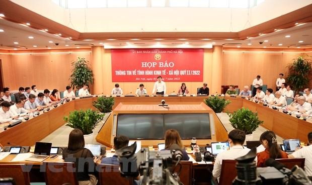 Ủy ban Nhân dân thành phố Hà Nội họp báo thông tin về tình hình kinh tế-xã hội quý 2. (Ảnh: Xuân Quảng/Vietnam+).
