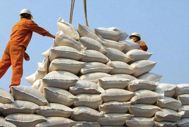 Thủ tướng yêu cầu các Bộ ngành liên quan bám sát tình hình, có giải pháp ổn định giá cả thị trường lúa gạo, đảm bảo an ninh lương thực, điều hành xuất khẩu gạo hiệu quả...