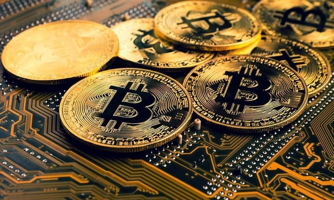 Khối lượng giao dịch tiền điện tử giảm mạnh khi giá bitcoin giảm