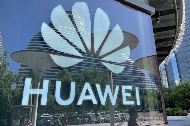 Huawei giảm hơn 50% lợi nhuận trong nửa đầu năm 2022