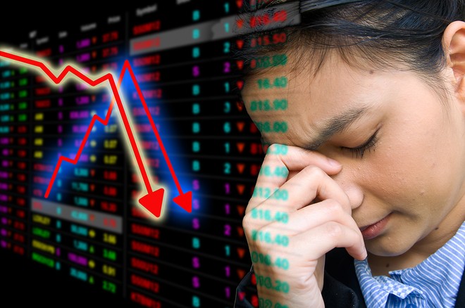 Nỗi lo dâng cao, giới đầu tư tiếp tục thoát hàng