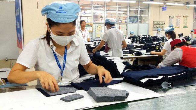 Tại Việt Nam, tỷ lệ thất nghiệp là 2,62% và lực lượng lao động tăng 1,7 triệu người trong quý II/2021
