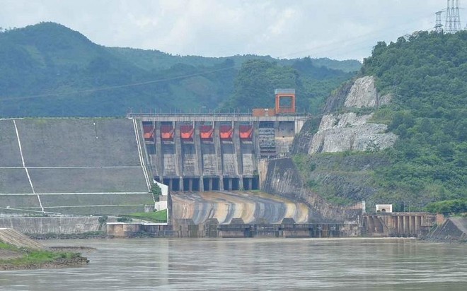 Nước về các hồ thủy điện trên sông Đà năm nay thấp hơn nhiều năm