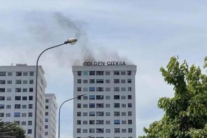 Nghệ An: Cháy chung cư Golden City 6, nhiều người hoảng hốt chạy thoát thân