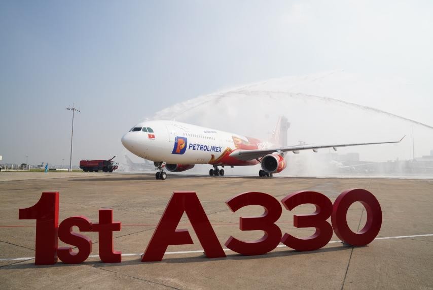 Vietjet đón tàu bay thân rộng A330 đầu tiên, chúc mừng mùa Giáng sinh 2021