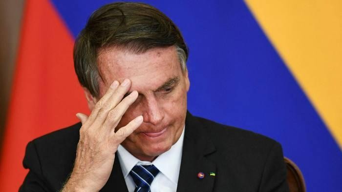 Vì sao Tổng thống Brazil bị đe dọa luận tội “tội ác chống lại loài người’?