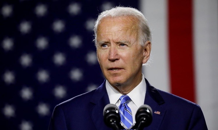 Ông Joe Biden nới rộng khoảng cách dẫn trước sau việc Tổng thống Trump nhiễm bệnh