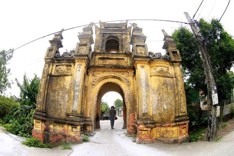 Ngôi làng 500 tuổi kiến trúc độc và lạ ở Hà Nội