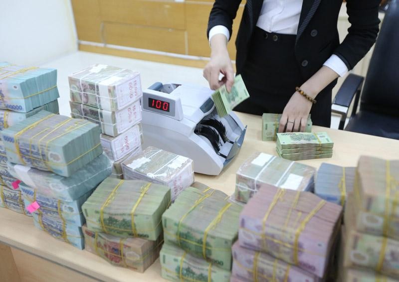 Thống đốc Ngân hàng Nhà nước khẳng định kiểm soát chặt tín dụng vào các lĩnh vực tiềm ẩn rủi ro.