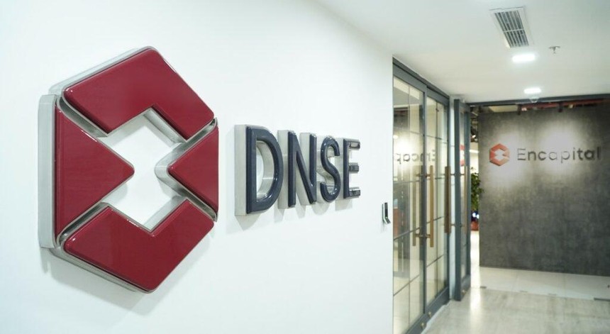 DNSE cũng gây ấn tượng khi xếp vị trí số 6 top 10 công ty chứng khoán có thị phần môi giới lớn nhất HNX quý II/2022 vừa qua.