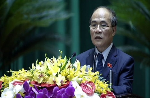 Chủ tịch Quốc hội Nguyễn Sinh Hùng: "Kinh tế trong nước có chuyển biến tích cực"
