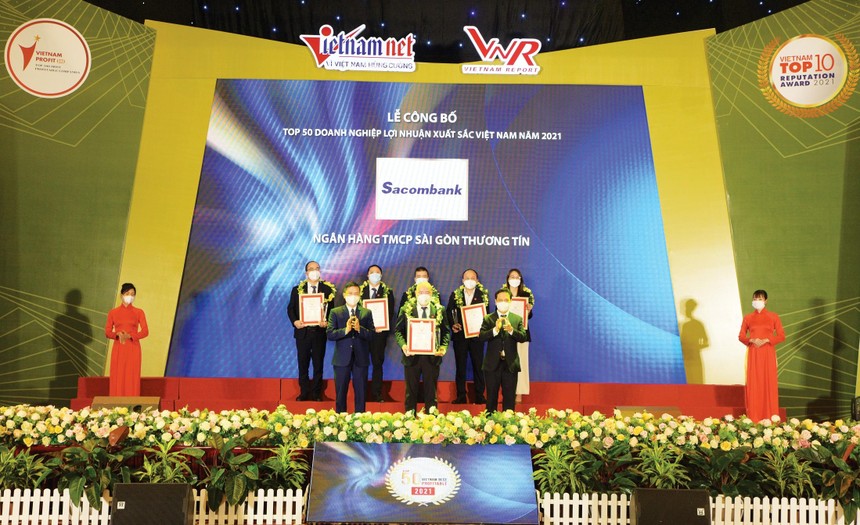 Sacombank thuộc Top 50 doanh nghiệp lợi nhuận xuất sắc Việt Nam năm 2021