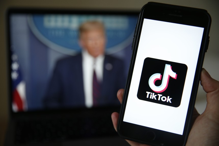 Twitter tiếp cận thương vụ mua lại TikTok