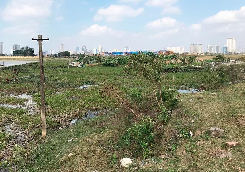 Việc kéo dài thời gian giải quyết kiến nghị của doanh nghiệp khiến hàng chục héc-ta đất của Hà Nội bị bỏ hoang rất lãng phí.