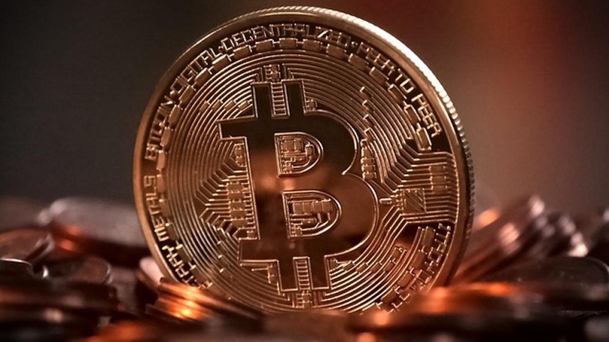 Bitcoin đã mất hơn 40% giá trị so với mức đỉnh 64.800 USD xác lập vào ngày 13/4/2021.
