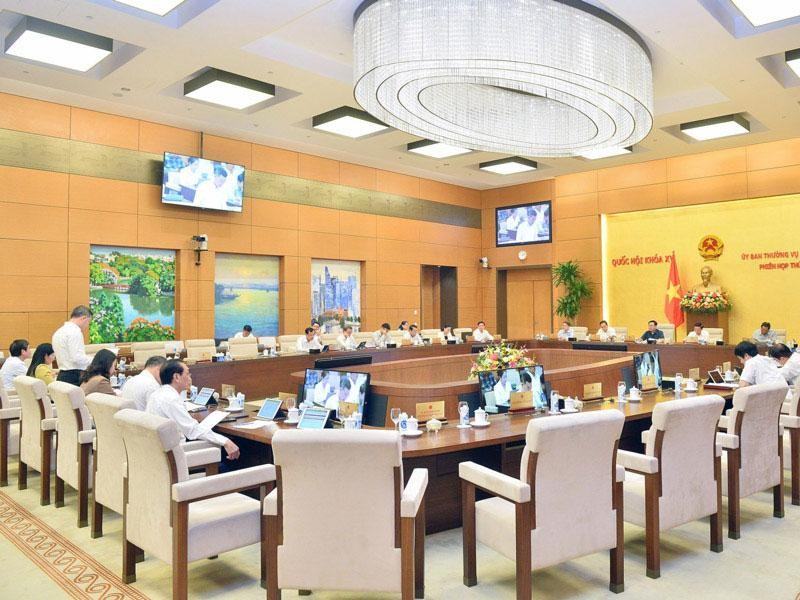 Uỷ ban Thường vụ Quốc hội nghe Phó tổng Kiểm toán nhà nước Ngô Văn Tuấn báo cáo kết quả thực hiện kế hoạch kiểm toán năm 2022.