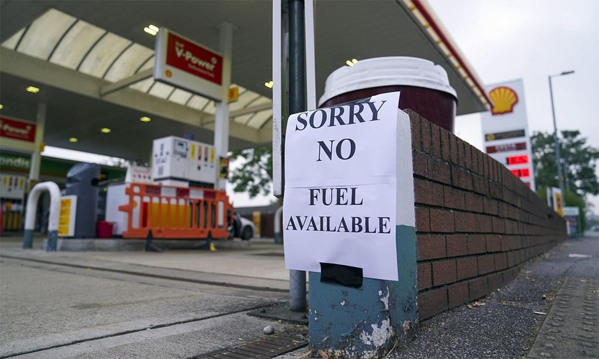 Tình trạng thiếu hụt xăng dầu tại Anh đang rất nghiêm trọng